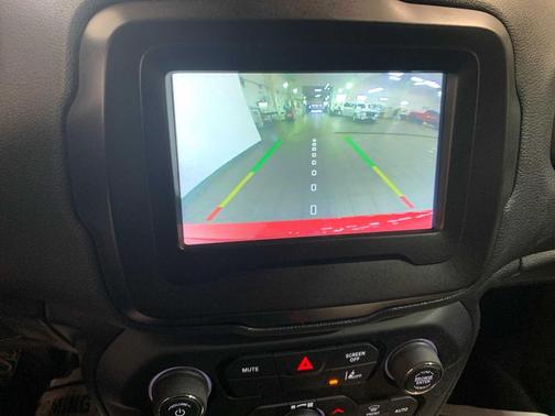 2021 Jeep Renegade Jeepster 4x4