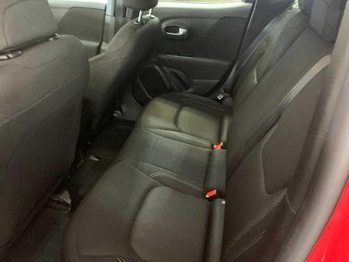 2021 Jeep Renegade Jeepster 4x4