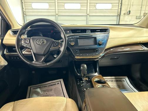 Creme Brulee Mica 2014 Toyota Avalon XLE Touring