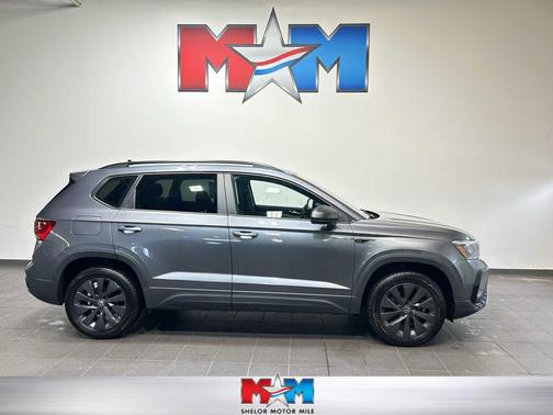 Platinum Gray Metallic 2022 Volkswagen Taos 1.5T S