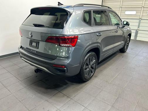 Platinum Gray Metallic 2022 Volkswagen Taos 1.5T S