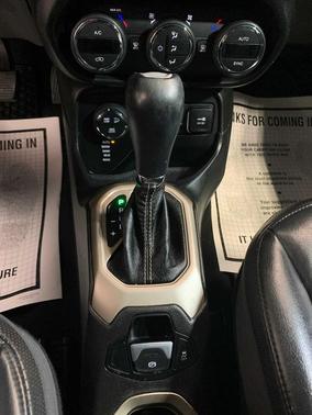 2017 Jeep Renegade Trailhawk