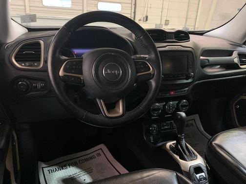 2017 Jeep Renegade Trailhawk