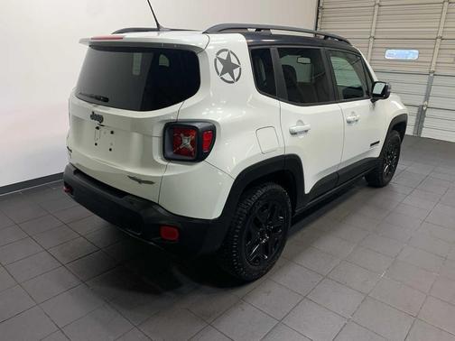 2017 Jeep Renegade Trailhawk