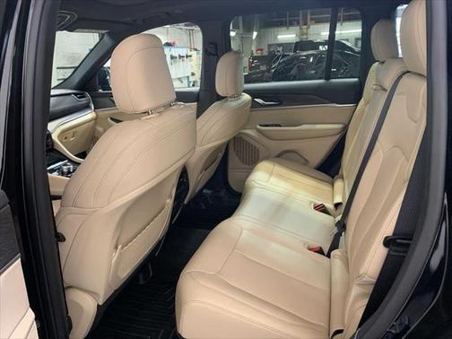 2023 Jeep Grand Cherokee Limited X
