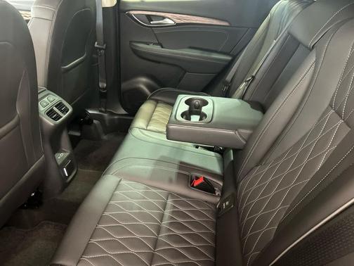 Cinnabar Metallic 2023 Buick Envision Avenir AWD