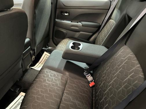 White Diamond 2026 Mitsubishi Outlander Sport 2.0 ES
