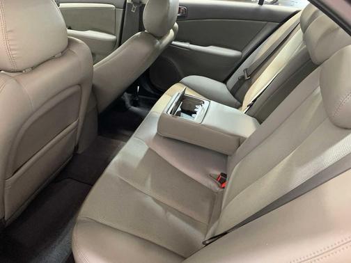 2010 Hyundai SONATA SE