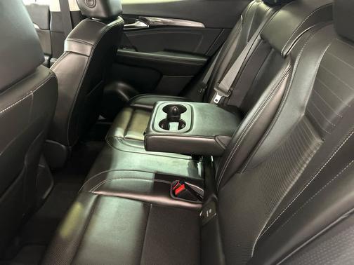 Summit White 2024 Buick Envision Preferred AWD