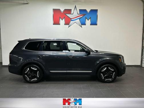 Gravity Gray 2023 Kia Telluride EX