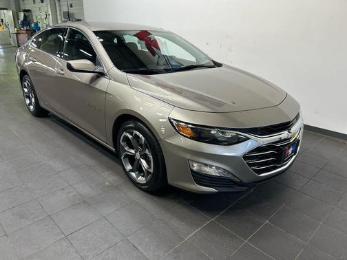 Mineral Gray Metallic 2024 Chevrolet Malibu FWD 1LT
