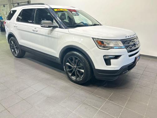 OXFORD WHITE 2019 Ford Explorer XLT