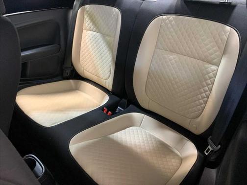 2019 Volkswagen Beetle 2.0T SE