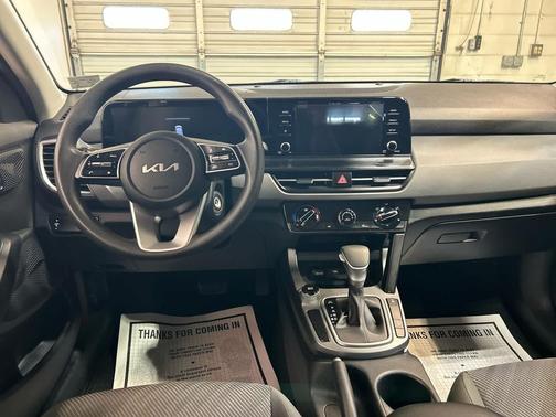Neptune Blue 2024 Kia Seltos LX