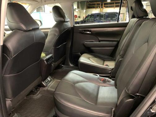 2021 Toyota Highlander Hybrid Limited