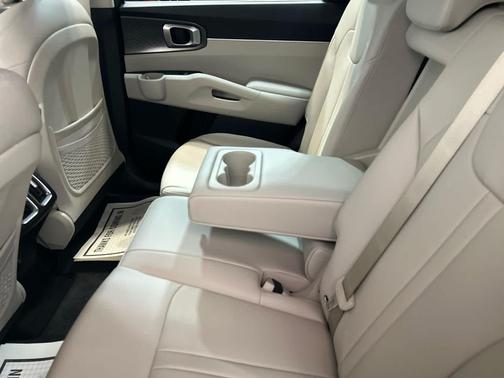 Cityscape Green 2026 Kia Sorento Hybrid EX