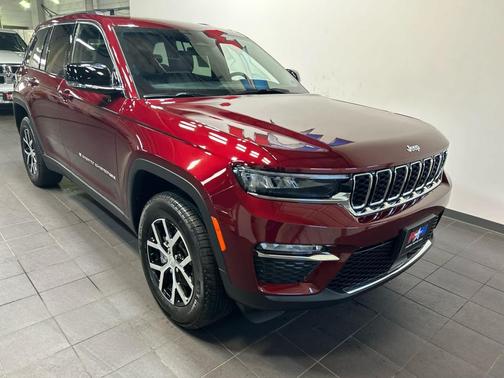 Velvet Red Pearlcoat 2025 Jeep Grand Cherokee Limited