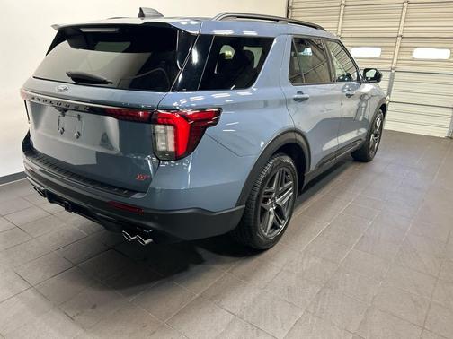 Vapor Blue Metallic 2025 Ford Explorer ST