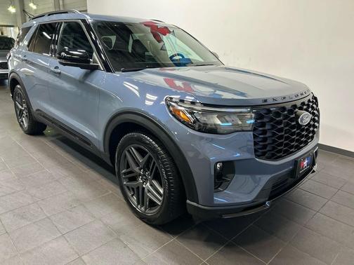 Vapor Blue Metallic 2025 Ford Explorer ST