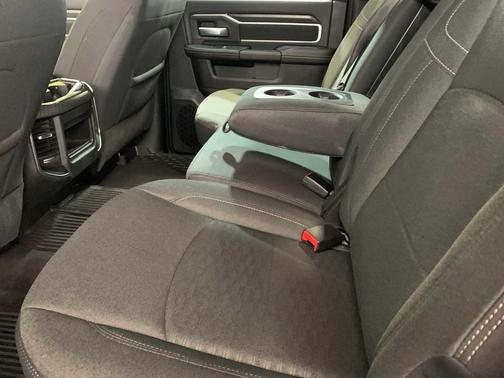 2025 RAM 2500 Big Horn Crew Cab 4x4 6'4' Box