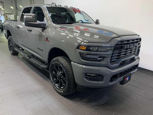 2025 RAM 2500 Big Horn Crew Cab 4x4 6'4' Box