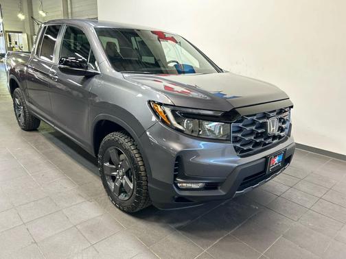 Modern Steel Metallic 2026 Honda Ridgeline TrailSport