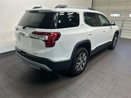 Summit White 2023 GMC Acadia AWD SLT