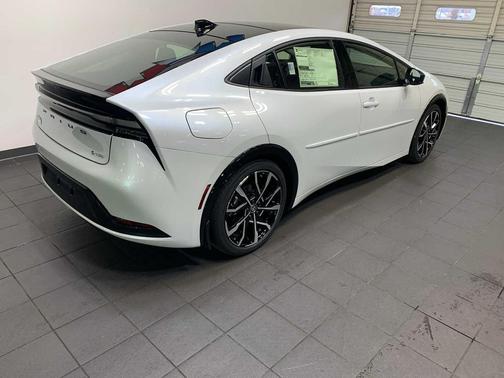 2026 Toyota Prius Plug-In Hybrid XSE