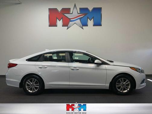 2017 Hyundai SONATA SE