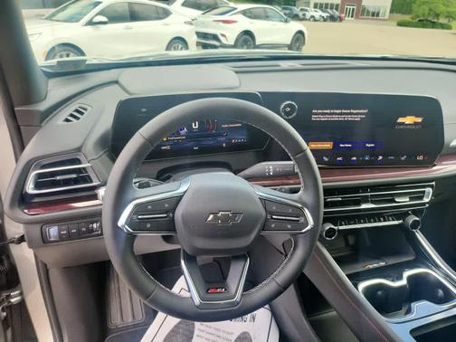 Sterling Gray Metallic 2026 Chevrolet Traverse AWD Z71