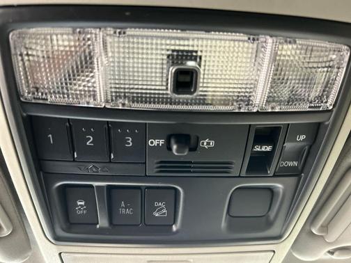 Classic Silver Metallic 2019 Toyota 4Runner SR5 Premium