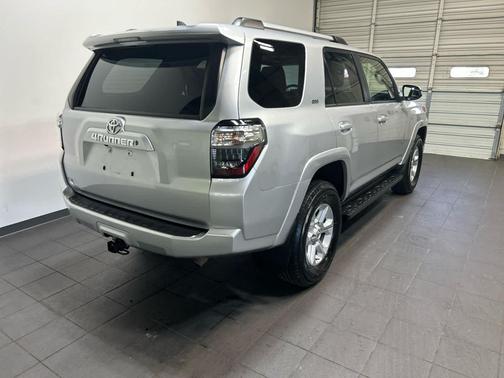 Classic Silver Metallic 2019 Toyota 4Runner SR5 Premium