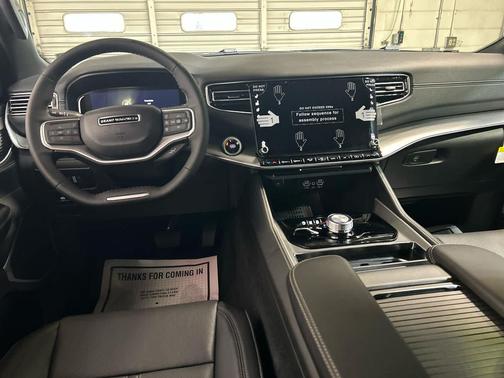 Velvet Red Pearlcoat 2026 Jeep Grand Wagoneer Limited Altitude 4x4