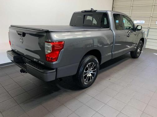 2024 Nissan Titan SV