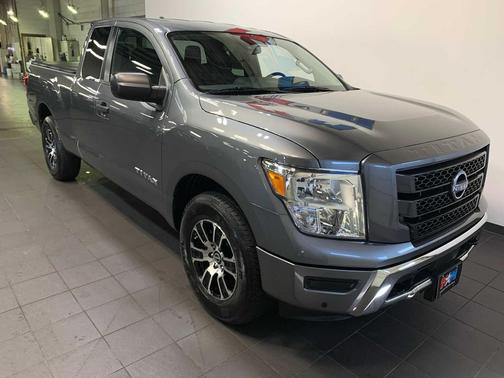 2024 Nissan Titan SV