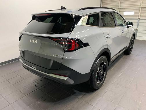 Wolf Gray 2026 Kia Sportage EX