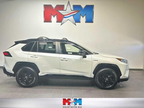 Blizzard Pearl w/Midnight Black Roof 2020 Toyota RAV4 Hybrid SE