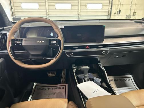 Road Rider Brown 2026 Kia Sorento SX