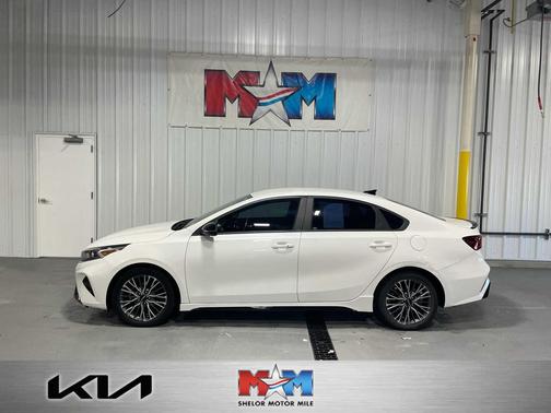 Snow White Pearl 2023 Kia Forte GT-Line