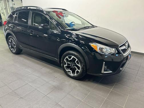 Crystal Black Silica 2017 Subaru Crosstrek 2.0i Limited