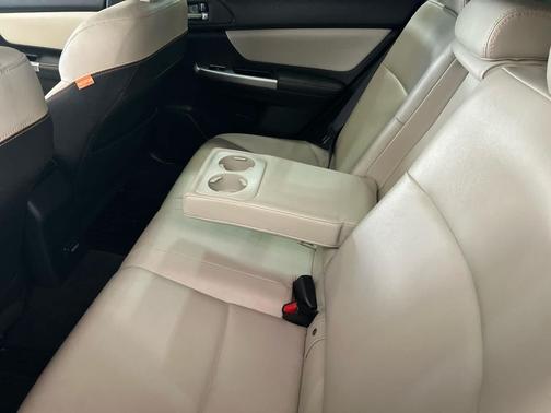 Crystal Black Silica 2017 Subaru Crosstrek 2.0i Limited