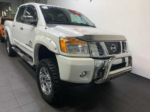 2014 Nissan Titan SL