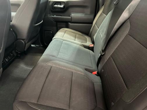 Summit White 2019 Chevrolet Silverado 1500 LT