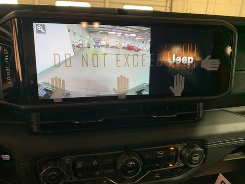 2025 Jeep Gladiator High Tide