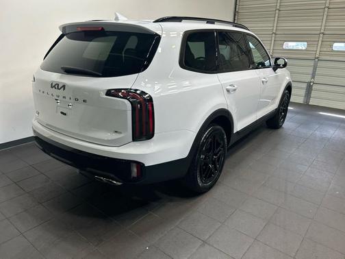Glacial White Pearl 2025 Kia Telluride SX X-Line