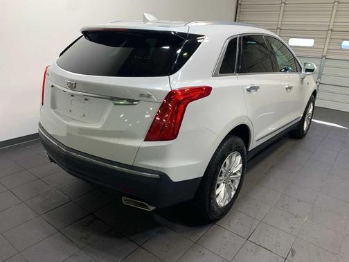 2017 Cadillac XT5 Base