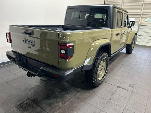 PJ5 41 2026 Jeep Gladiator Sport
