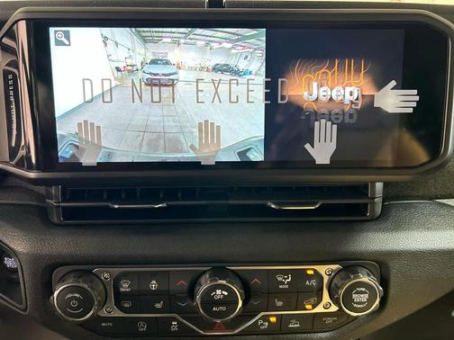 PJ5 41 2026 Jeep Gladiator Sport