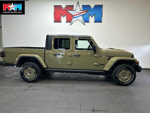 PJ5 41 2026 Jeep Gladiator Sport