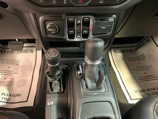 2025 Jeep Gladiator High Tide